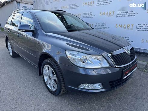 Skoda Octavia 2010 - фото 3