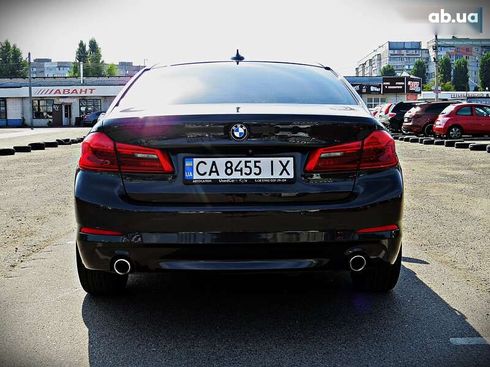 BMW 5 серия 2019 - фото 6