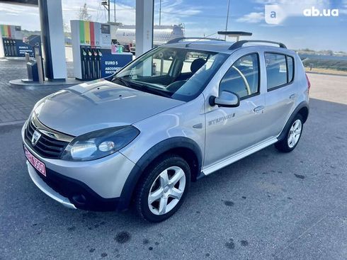 Dacia Sandero Stepway 2012 - фото 8