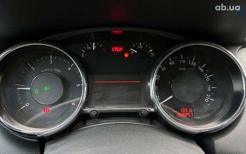Peugeot 5008 2010 - фото 10