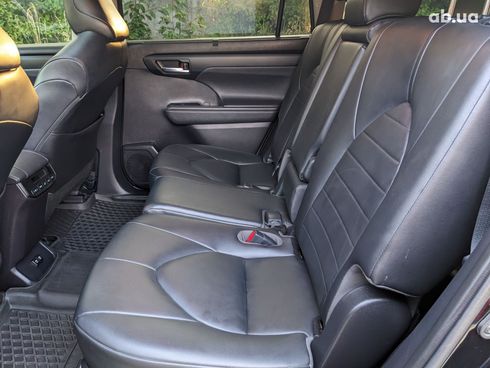 Toyota Highlander 2020 черный - фото 9