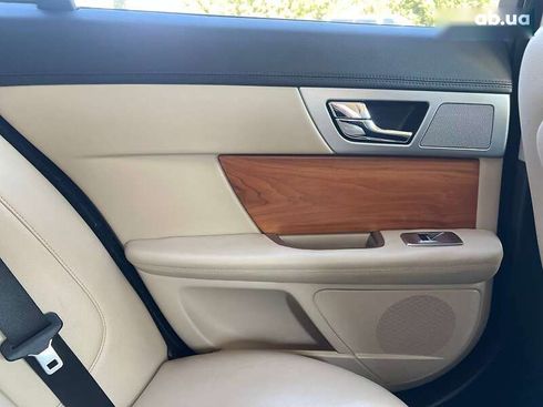 Jaguar XF 2012 - фото 22