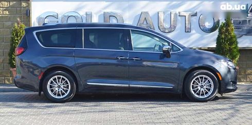 Chrysler Pacifica 2019 - фото 15