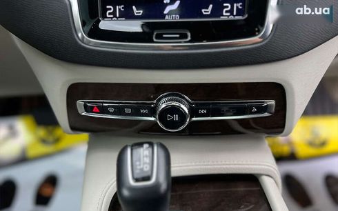 Volvo XC90 2015 - фото 12