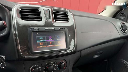 Renault Logan 2017 - фото 25