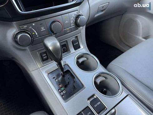 Toyota Highlander 2013 - фото 24