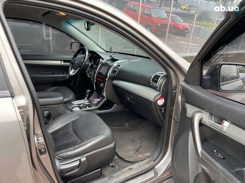 Kia Sorento 2012 - фото 14