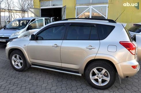 Toyota RAV4 2008 - фото 4