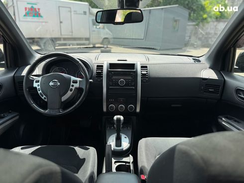 Nissan X-Trail 2011 черный - фото 21
