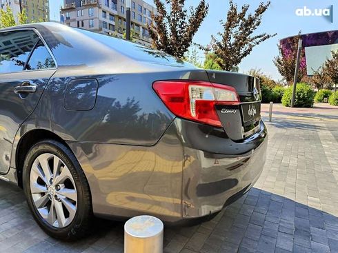 Toyota Camry 2012 - фото 15