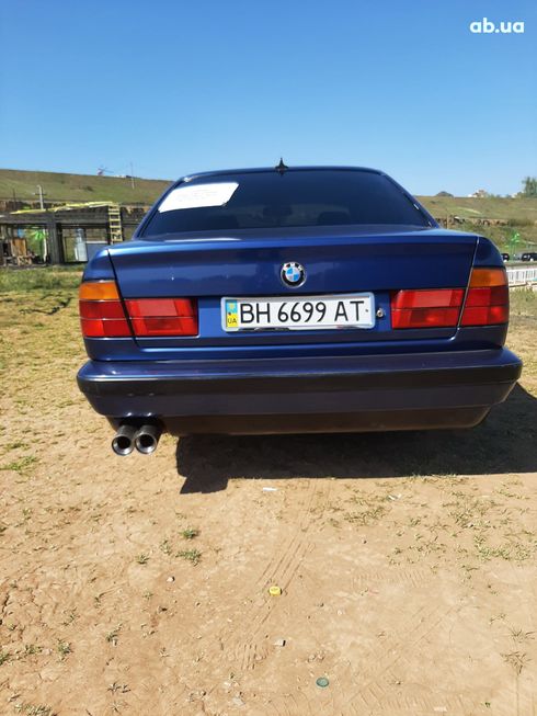 BMW 5 серия 1994 синий - фото 5
