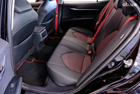 Toyota Camry 2020 черный - фото 8