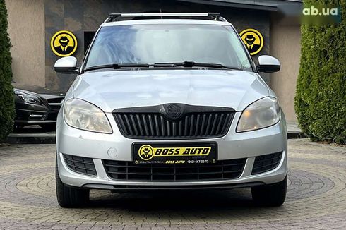 Skoda Fabia 2010 - фото 2