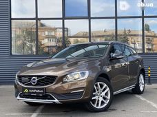 Купить Volvo V60 Cross Country 2018 бу в Киеве - купить на Автобазаре