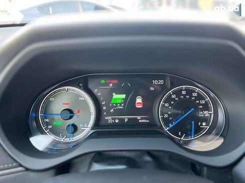 Toyota Venza 2021 - фото 25
