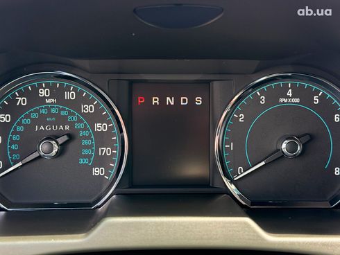 Jaguar XF 2013 красный - фото 18