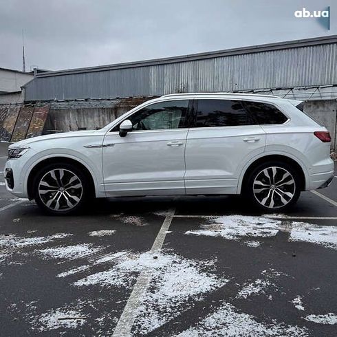 Volkswagen Touareg 2020 - фото 6