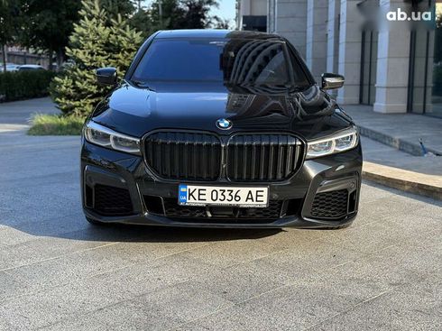 BMW 7 серия 2021 - фото 2