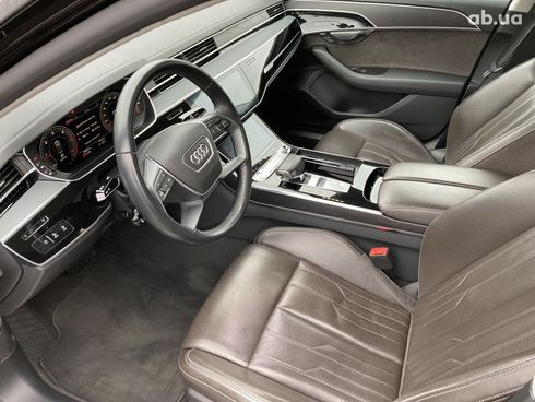 Audi A8 2018 черный - фото 11