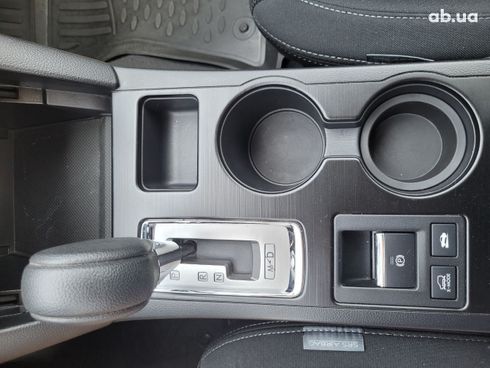 Subaru Outback 2015 серебристый - фото 14
