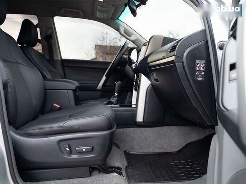 Toyota Land Cruiser Prado 2010 - фото 25