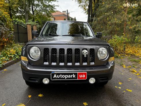 Jeep Patriot 2015 серый - фото 2