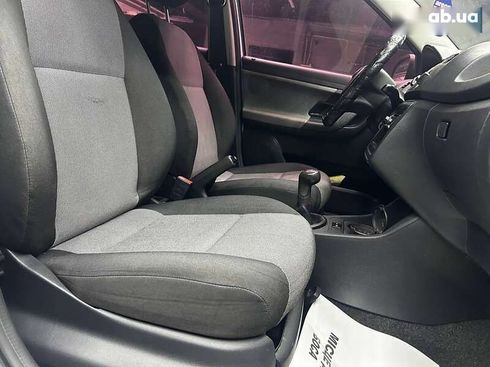 Skoda Fabia 2012 - фото 12