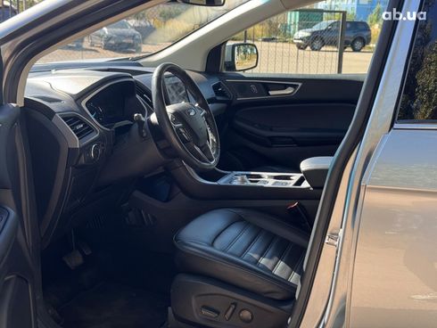 Ford Edge 2021 серый - фото 33