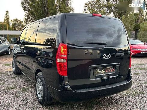 Hyundai H-1 2012 - фото 7