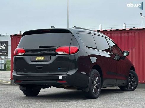 Chrysler Pacifica 2019 - фото 10