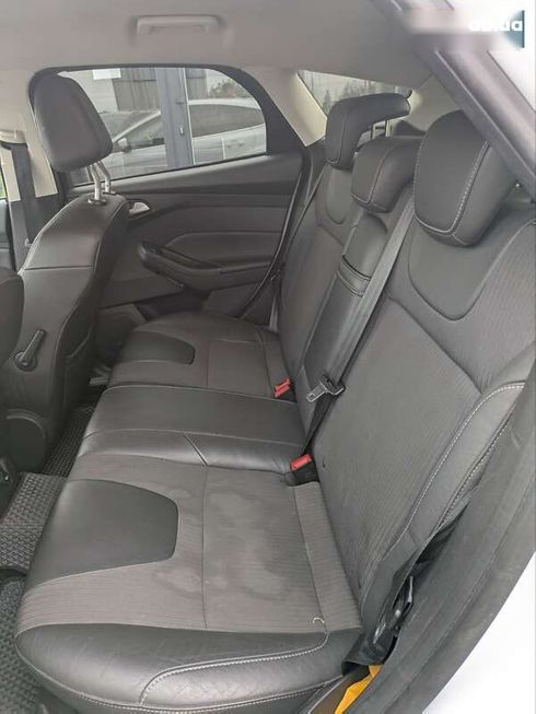 Ford Focus 2011 - фото 16