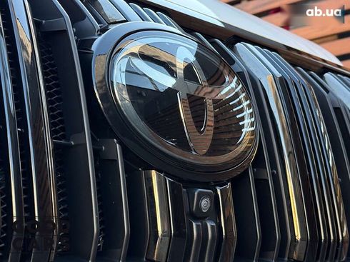 Toyota Land Cruiser Prado 2021 - фото 16