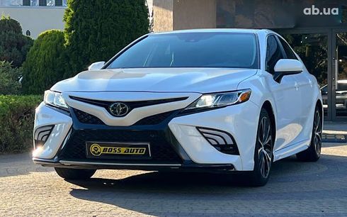 Toyota Camry 2020 - фото 3