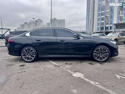 BMW 5 серия 2023 - фото 13