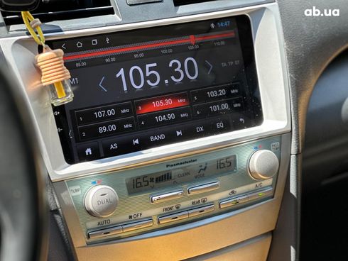 Toyota Camry 2007 бежевый - фото 25