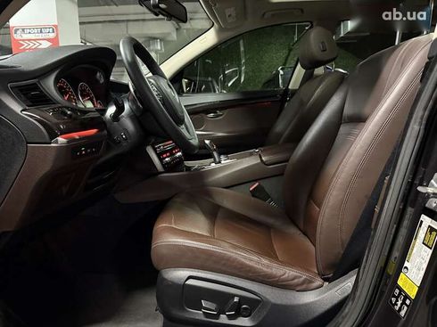 BMW 5 серия 2015 - фото 26