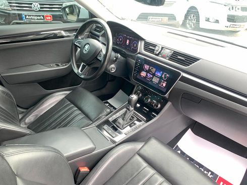 Skoda Superb 2017 белый - фото 41
