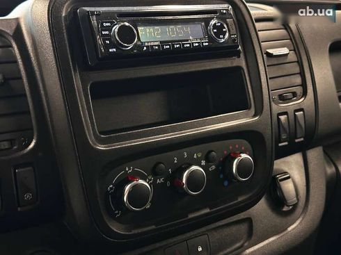 Renault Trafic 2021 - фото 19