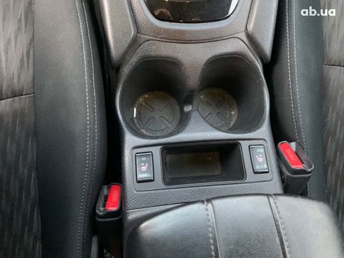 Nissan Rogue 2018 белый - фото 35