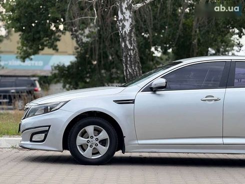 Kia K5 2014 - фото 11