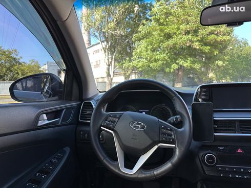 Hyundai Tucson 2019 серый - фото 83