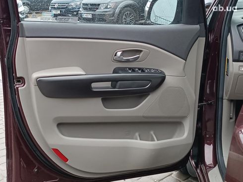 Kia Sedona 2016 красный - фото 18