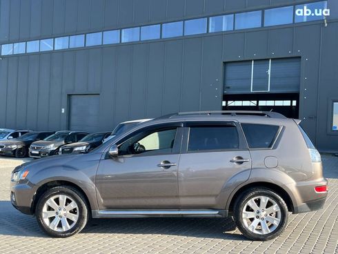 Mitsubishi Outlander 2010 коричневый - фото 37