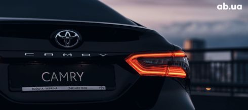 Toyota Camry 2023 - фото 3