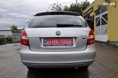Skoda Fabia 2011 - фото 11
