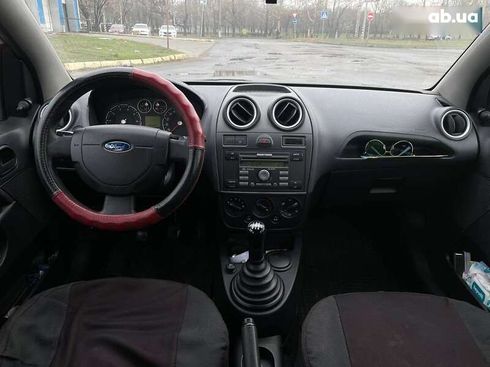 Ford Fiesta 2006 - фото 14