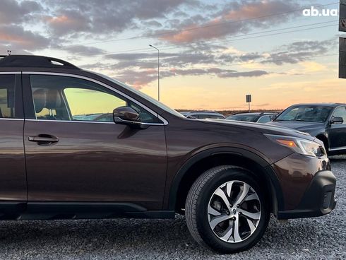 Subaru Outback 2020 коричневый - фото 10