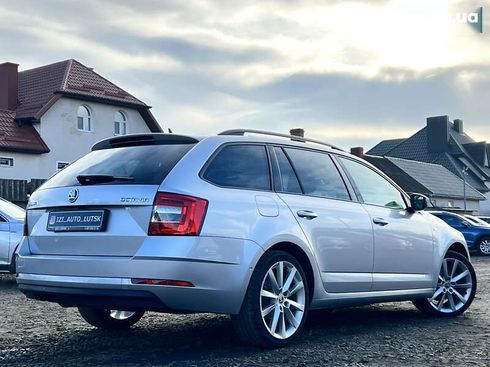 Skoda Octavia 2020 - фото 8