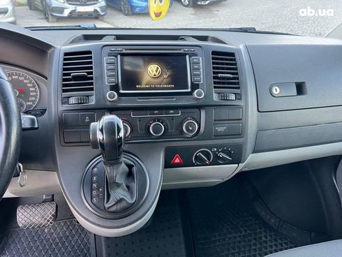 Volkswagen Transporter 2014 коричневый - фото 28