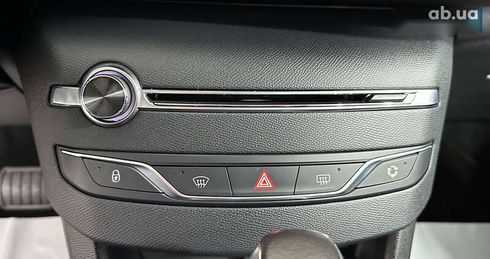 Peugeot 308 2018 - фото 18